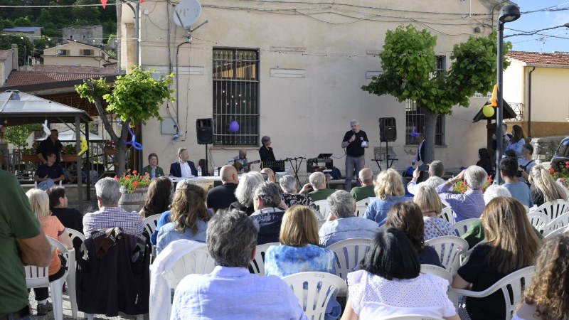 La festa di Aschi per Lupi di Aschi
